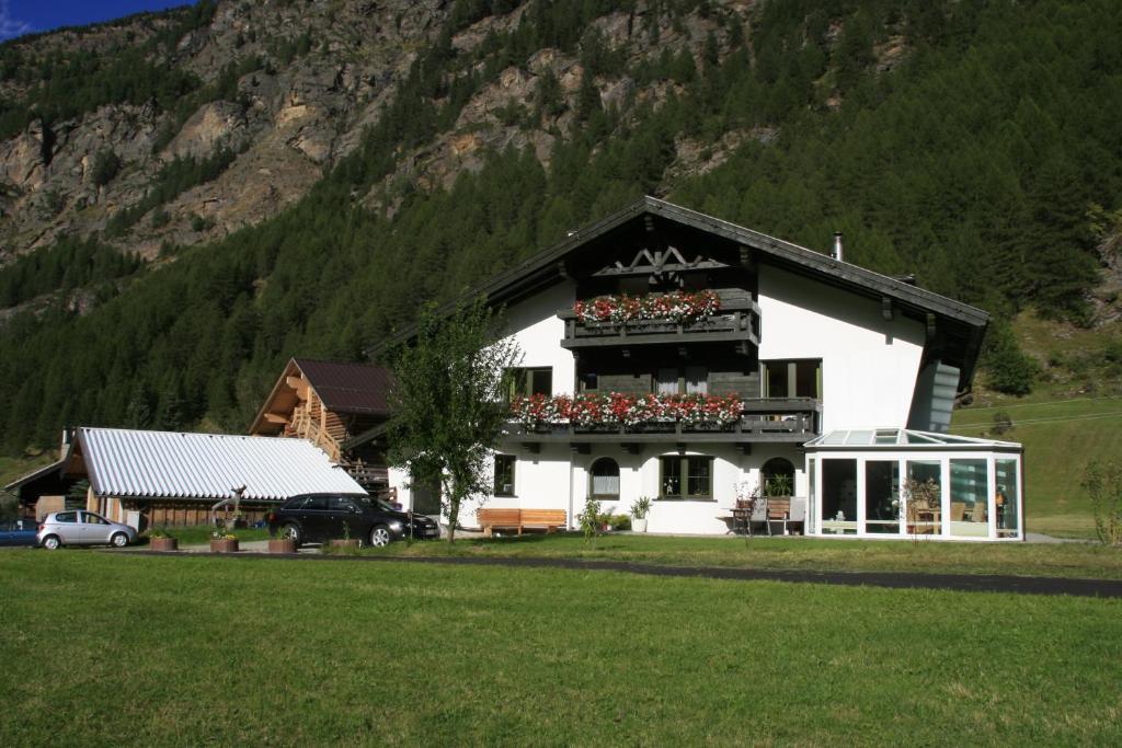 S'Jechlas Solden Exterior photo